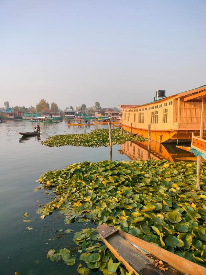 Lala Rulh Heritage Group Of Houseboats Сринагар Экстерьер фото