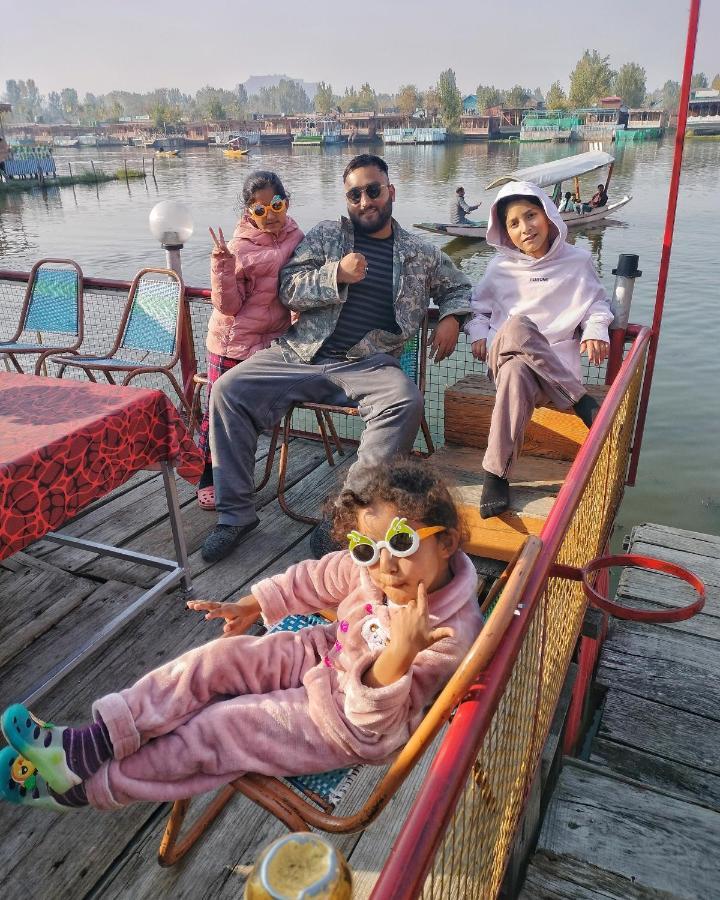 Lala Rulh Heritage Group Of Houseboats Сринагар Экстерьер фото