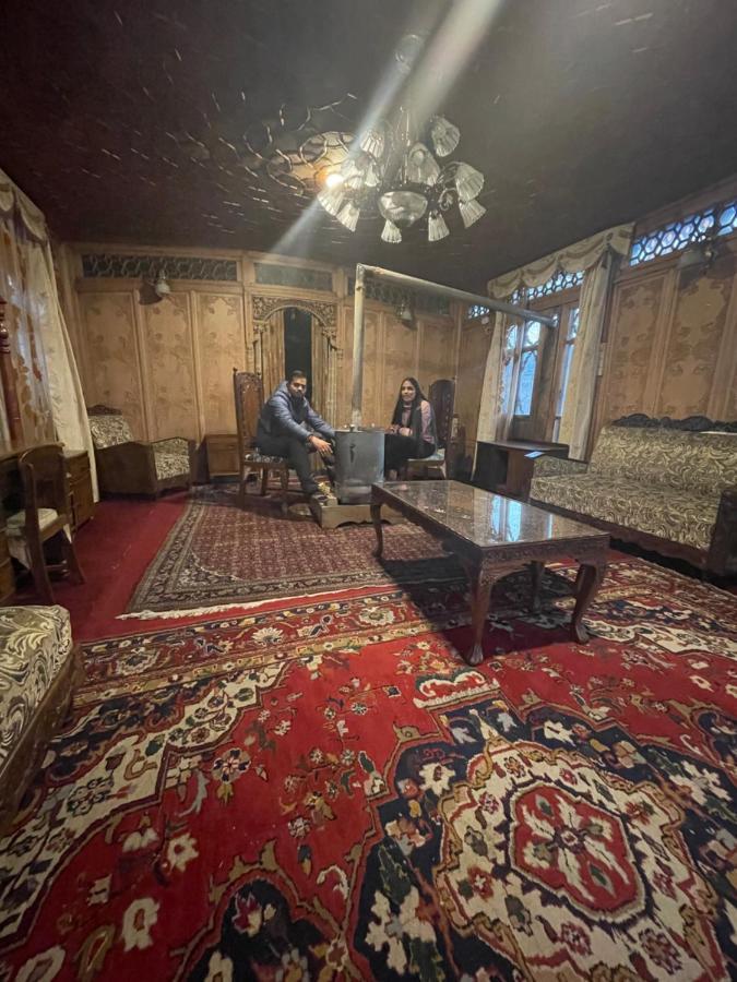 Lala Rulh Heritage Group Of Houseboats Сринагар Экстерьер фото