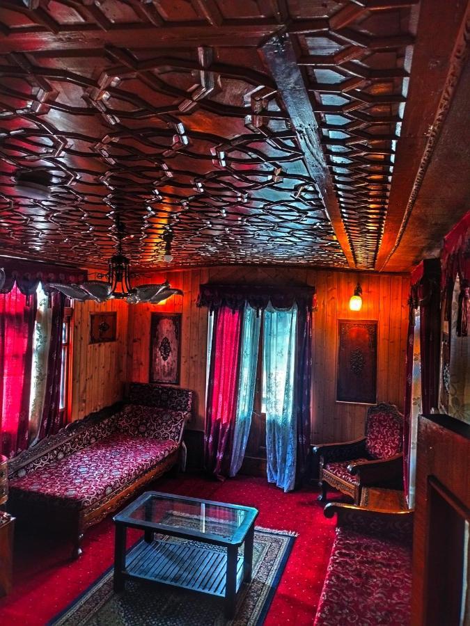 Lala Rulh Heritage Group Of Houseboats Сринагар Экстерьер фото